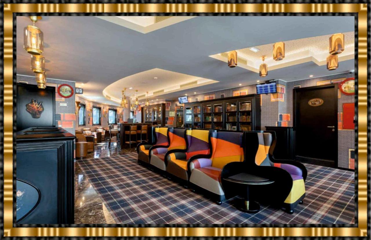 Hotel Jaguar Oporto - Airport To Hotel And City Center And Vice-Versa Is A Free And Continuous Shuttle Service From 7Am To 8Pm Екстер'єр фото